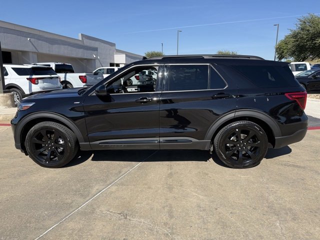 Certified 2023 Ford Explorer ST-Line w/ Class IV Trailer Tow Package image 6