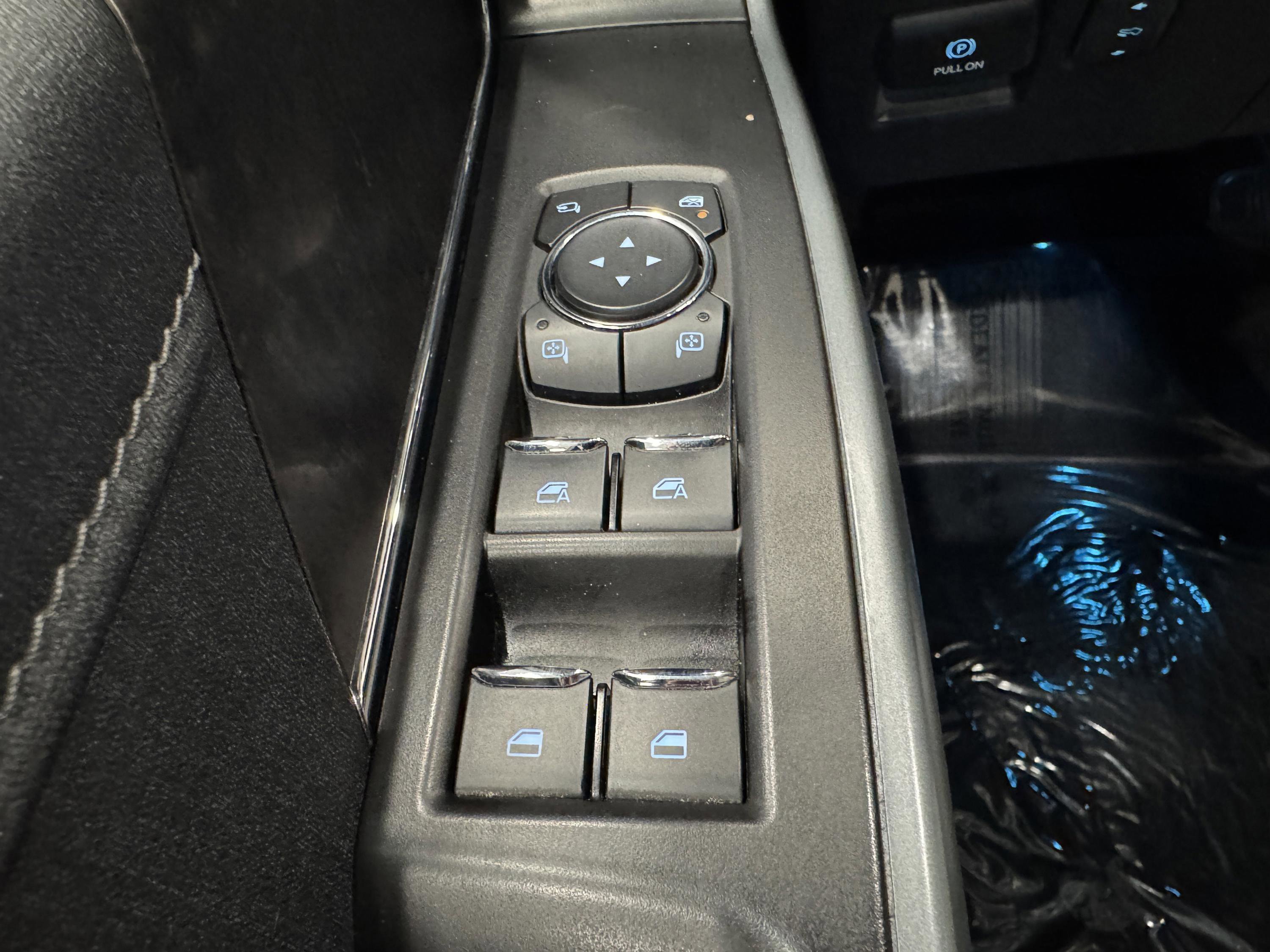 Certified 2023 Ford F150 Lariat w/ Trailer Tow Package image 19