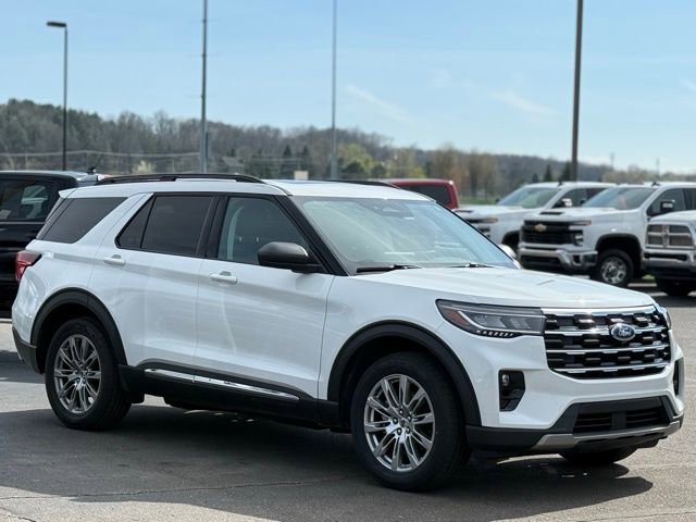 Certified 2025 Ford Explorer Active w/ Active Comfort Package AWD/4WD image 39