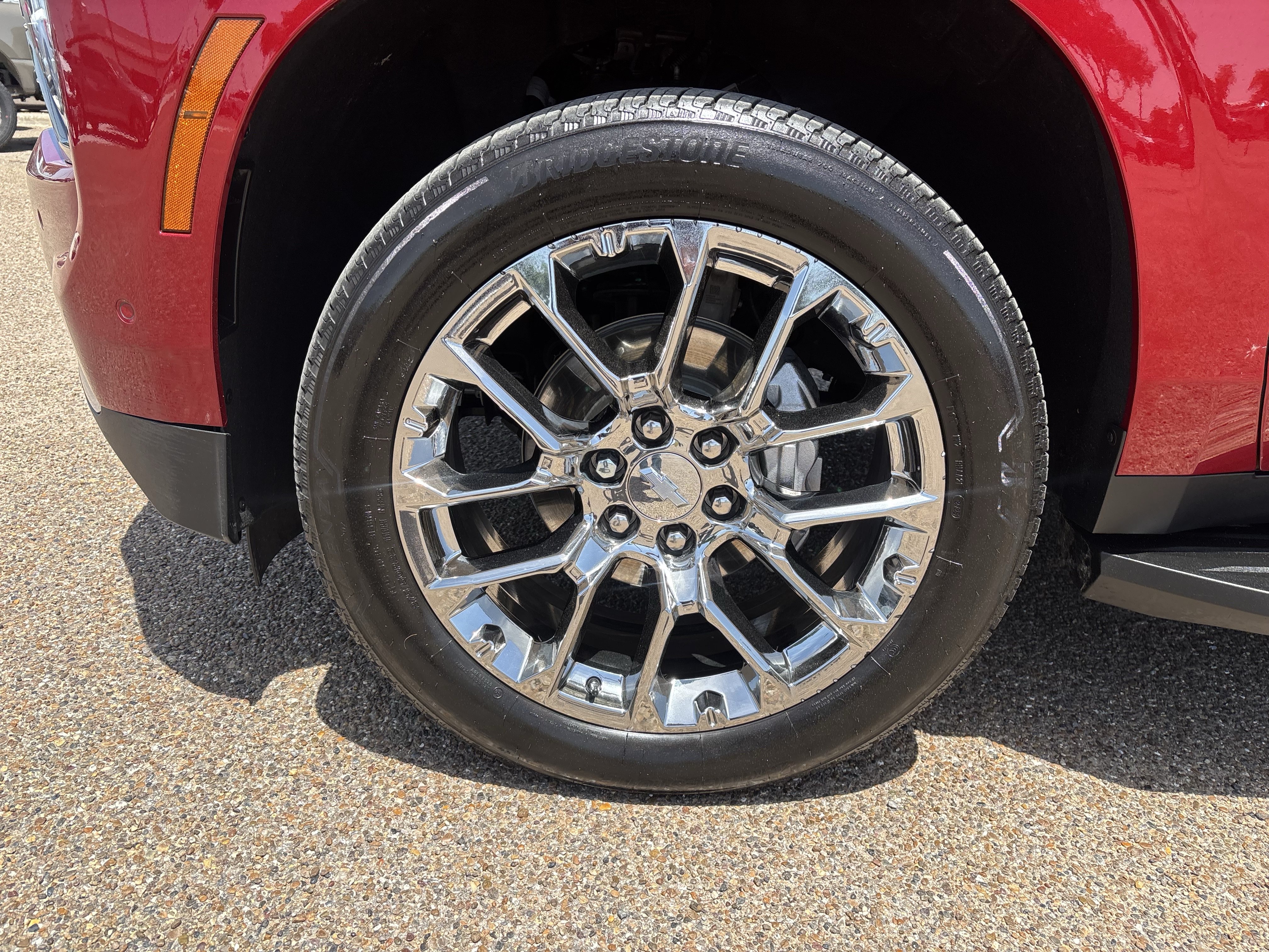 Used 2026 Chevrolet Tahoe LT w/ Comfort Package RWD image 8