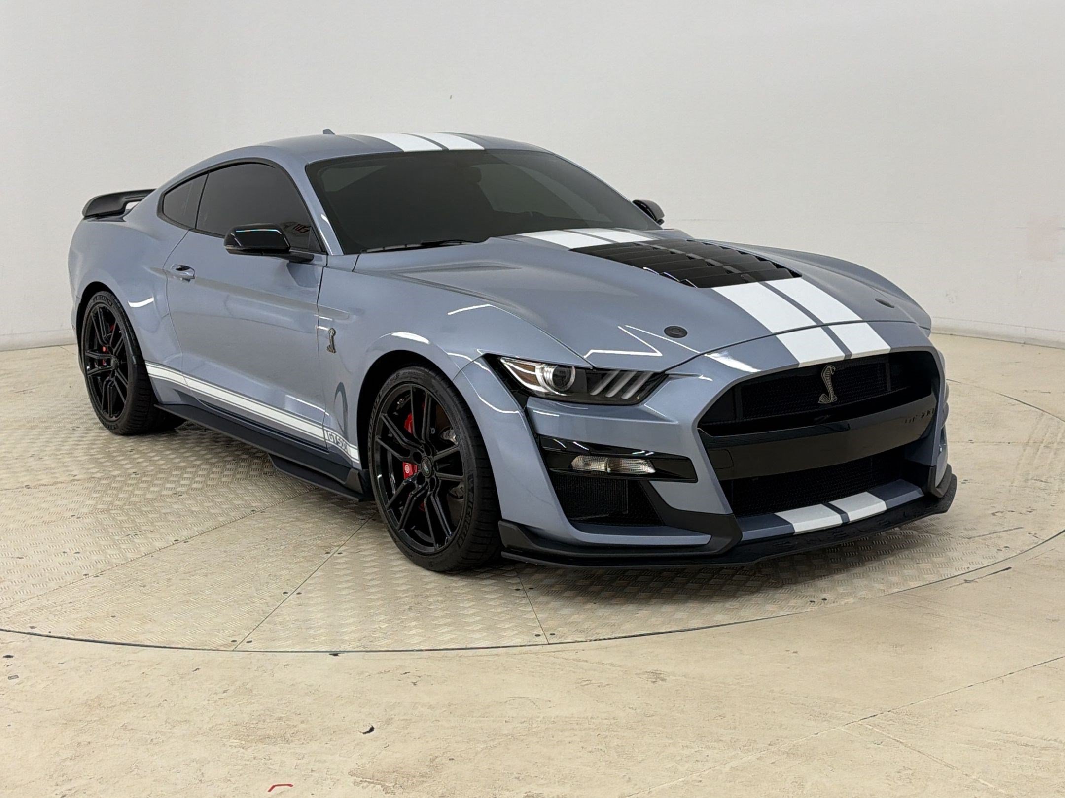 Certified 2022 Ford Mustang Shelby GT500 w/ Technology Package RWD image 7