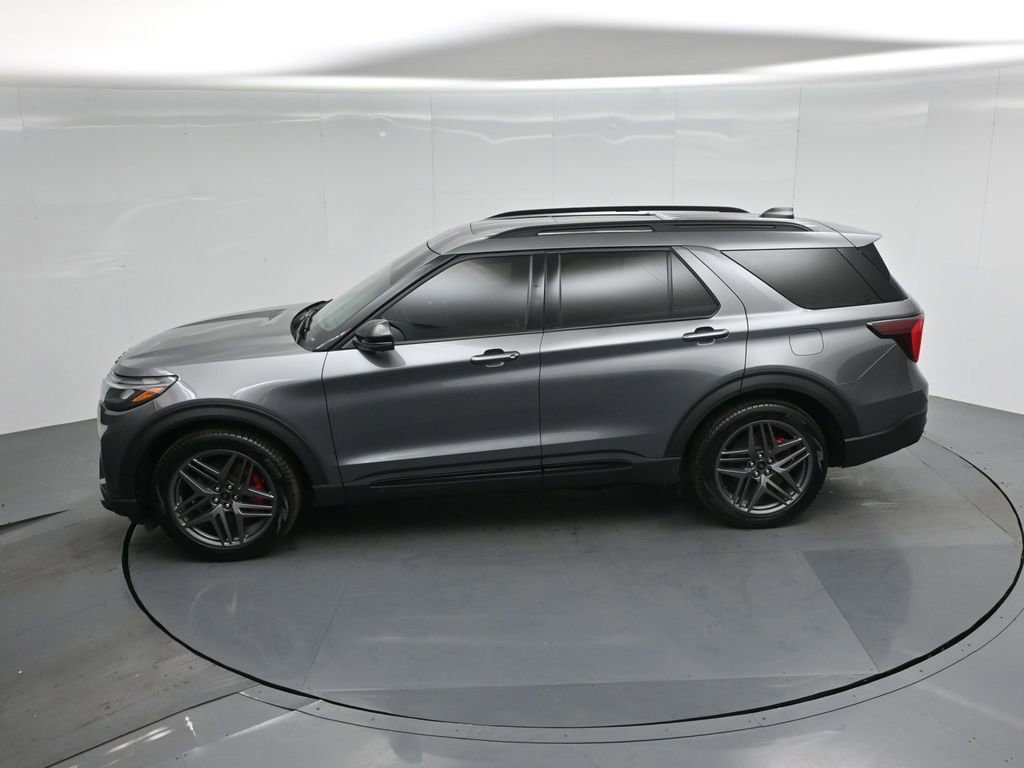 Certified 2025 Ford Explorer ST w/ Sun And Sound Package AWD/4WD image 48