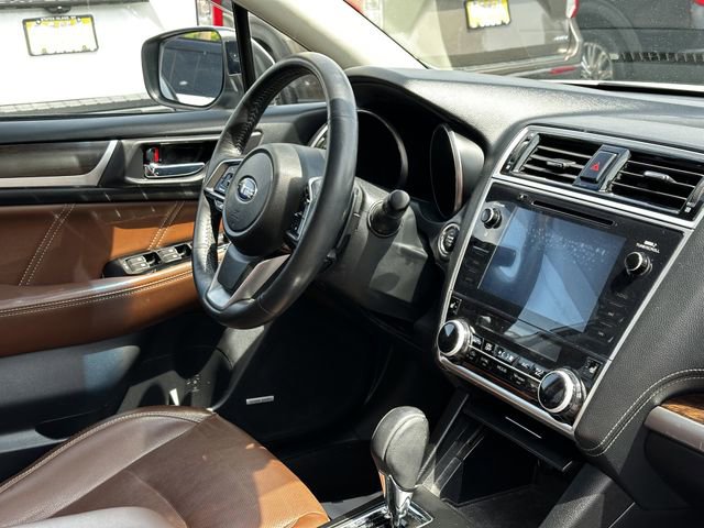 Used 2019 Subaru Outback 3.6R Touring AWD/4WD image 33