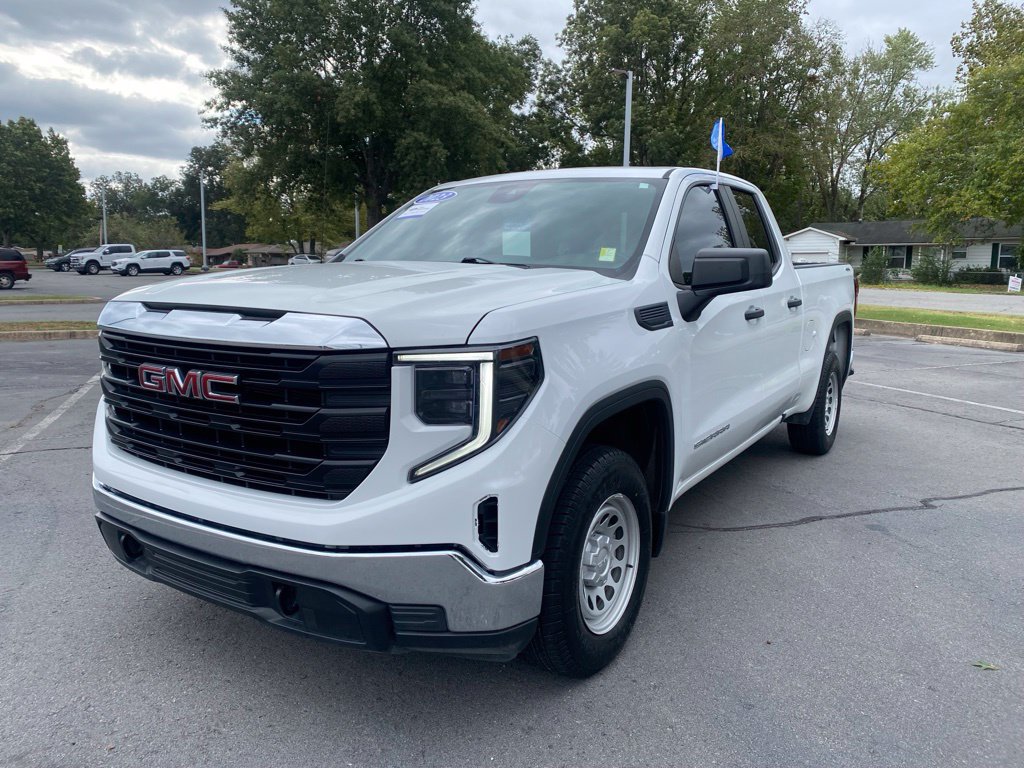 Used 2023 GMC Sierra 1500 Pro w/ Pro Value Package AWD/4WD image 3