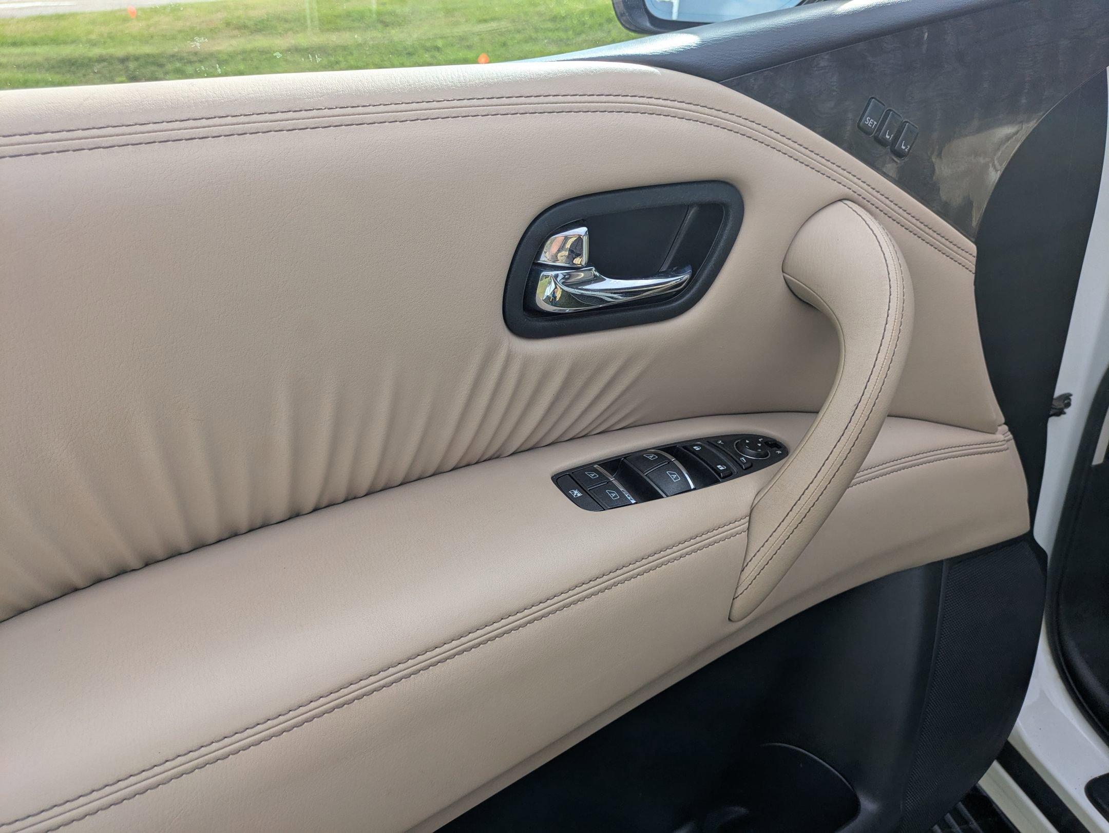 Used 2021 Nissan Armada Platinum w/ Captain's Chairs Package image 13