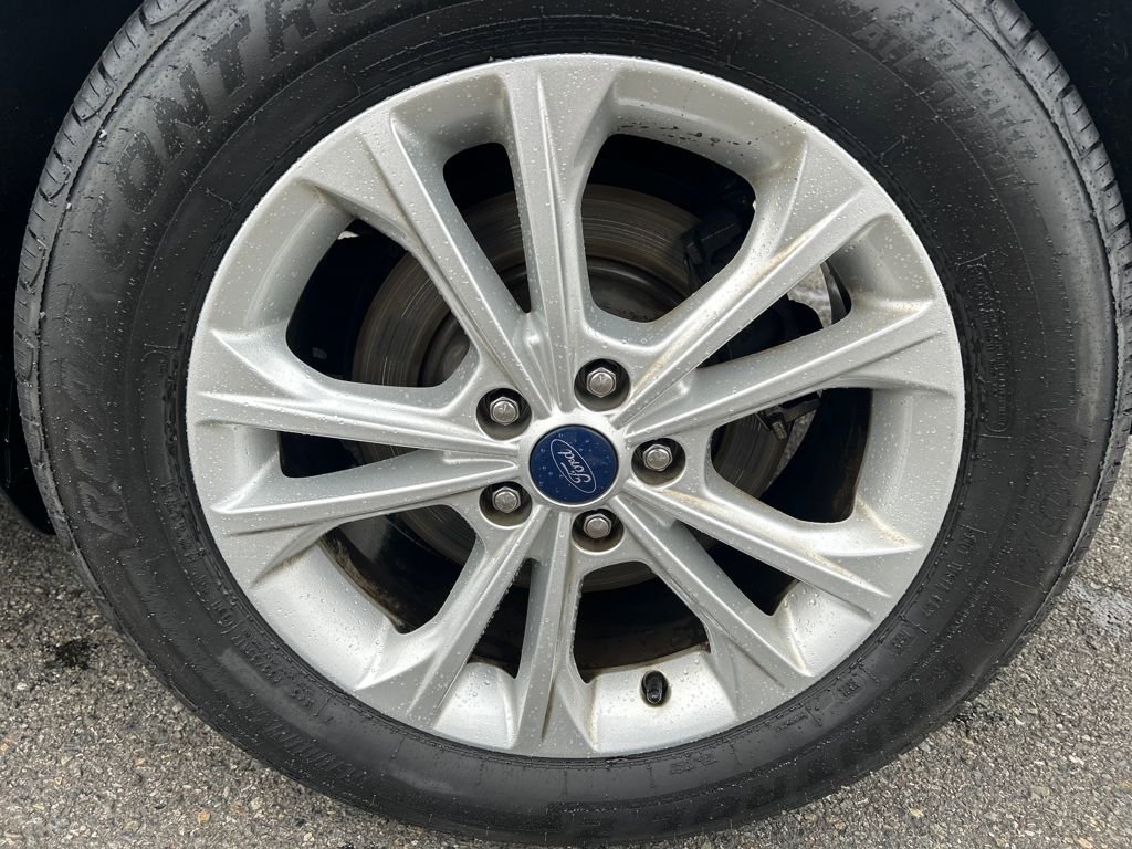 Certified 2018 Ford Escape SE w/ SE Sync 3 Package image 13