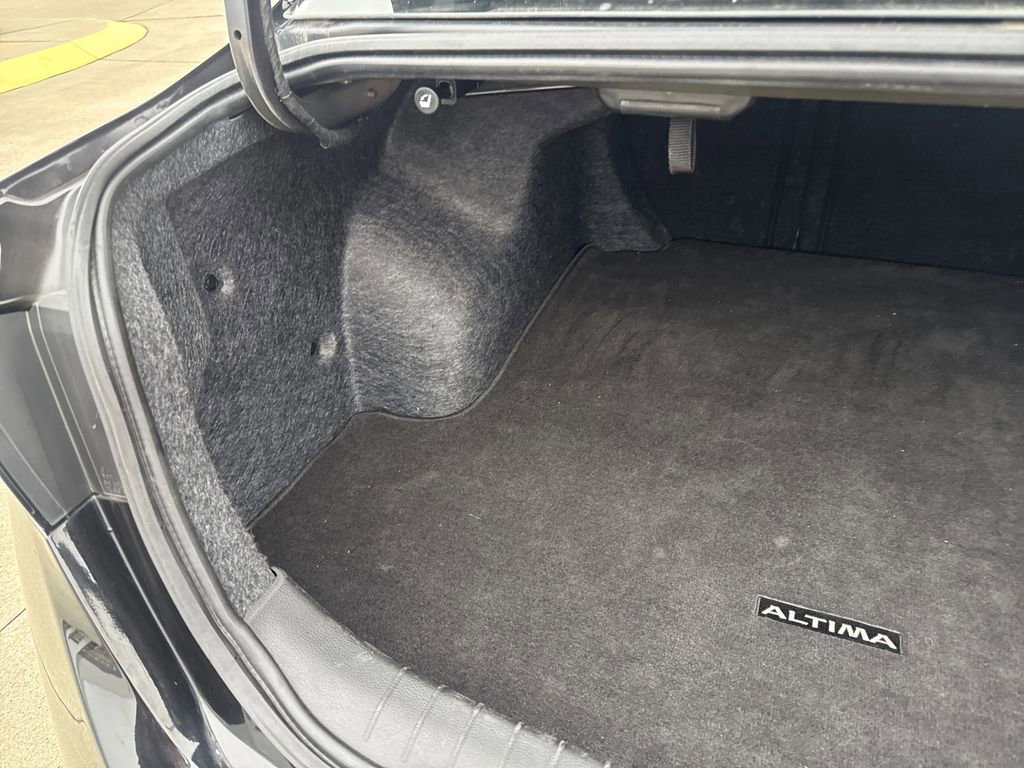 Used 2024 Nissan Altima 2.5 SV image 37