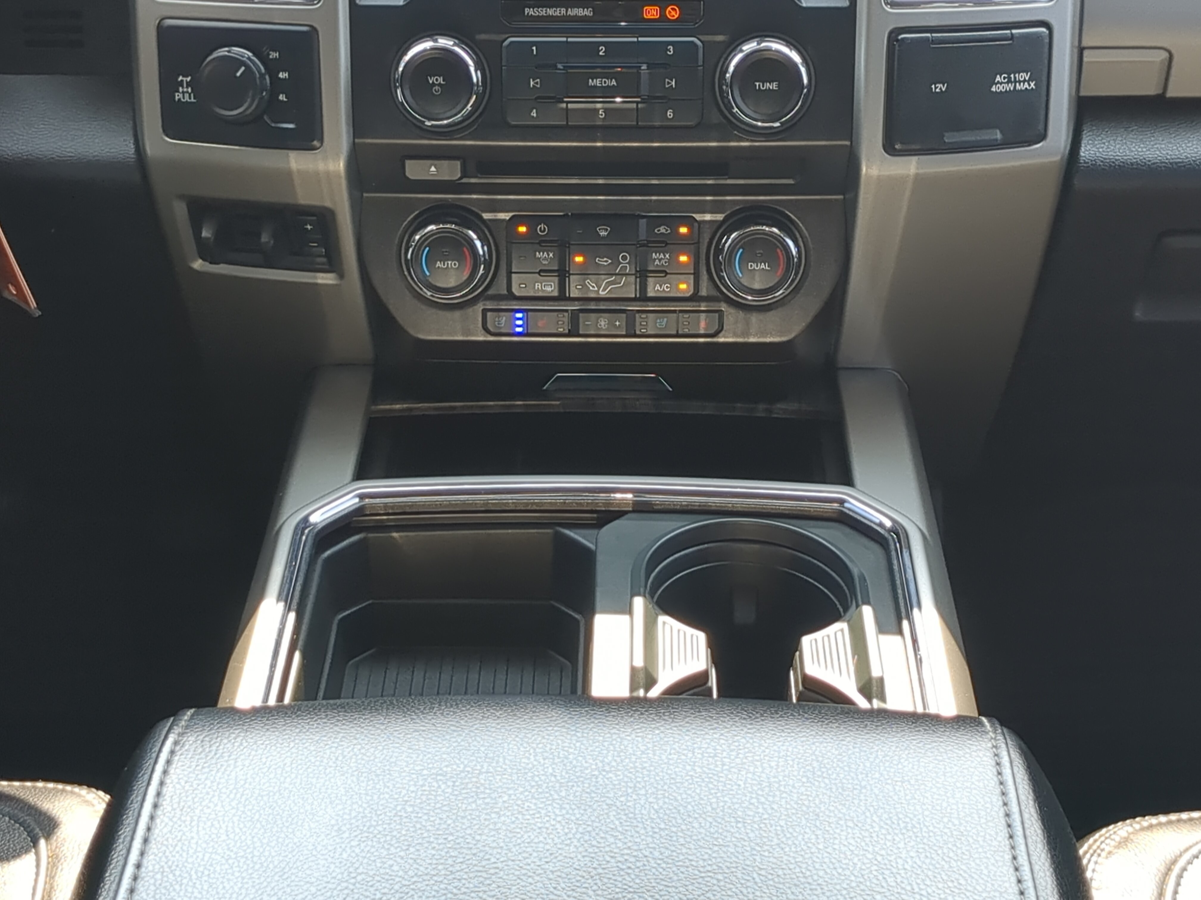 Certified 2018 Ford F250 Lariat w/ Chrome Package AWD/4WD image 17