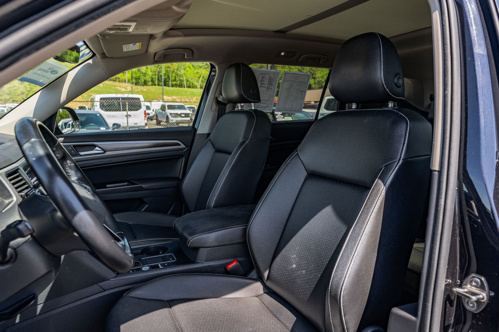 Used 2021 Volkswagen Atlas SE w/ Panoramic Sunroof Package FWD image 23