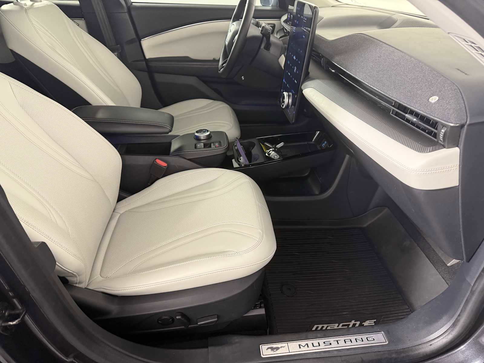 Certified 2022 Ford Mustang Mach-E Premium image 18