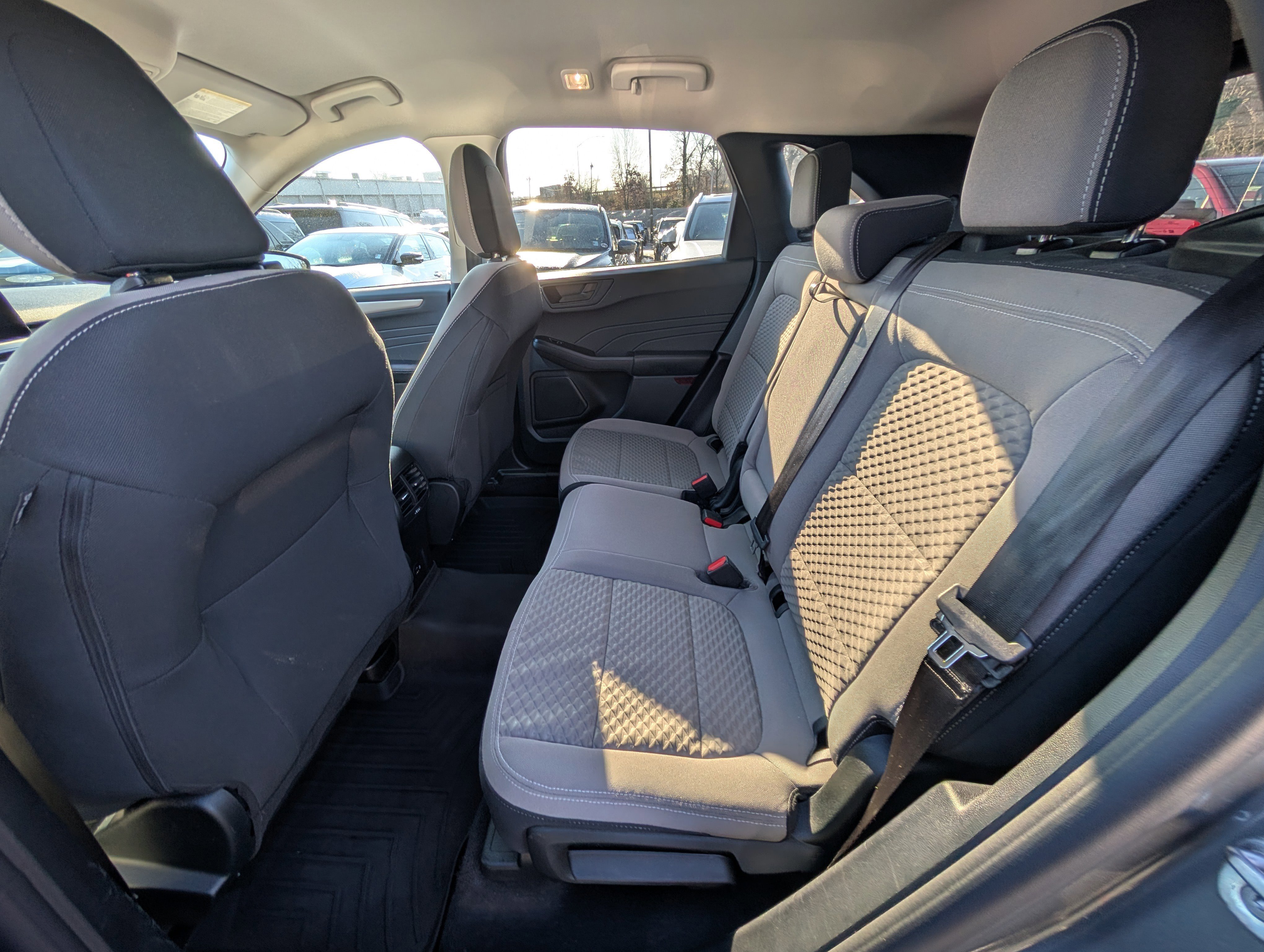 Certified 2022 Ford Escape SE w/ SE Sport Appearance Package image 16