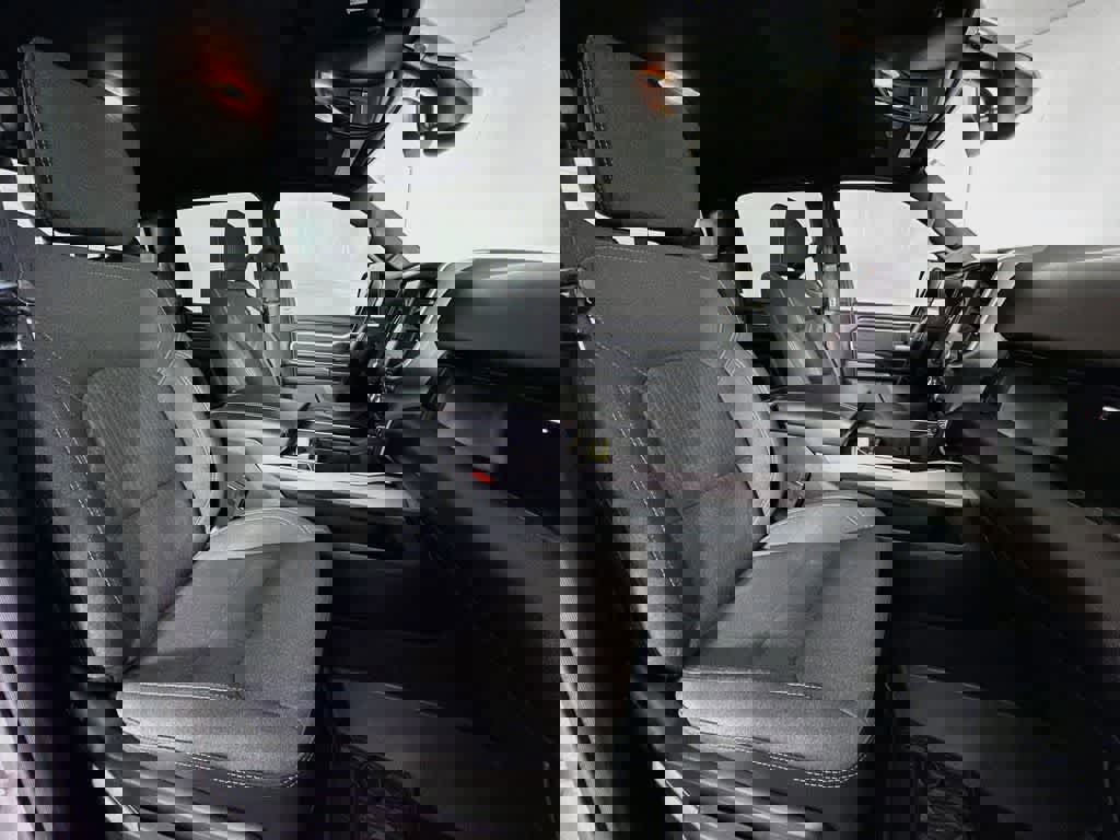 Used 2021 RAM 1500 Big Horn AWD/4WD image 18