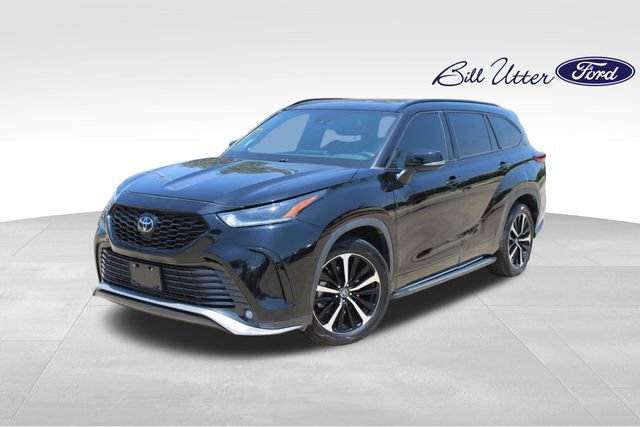 Used 2022 Toyota Highlander XSE