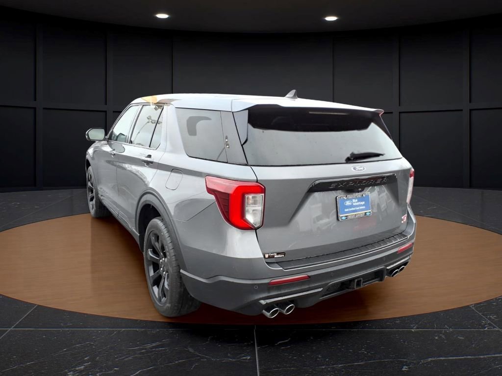 Certified 2022 Ford Explorer ST w/ Equipment Group 401A image 3