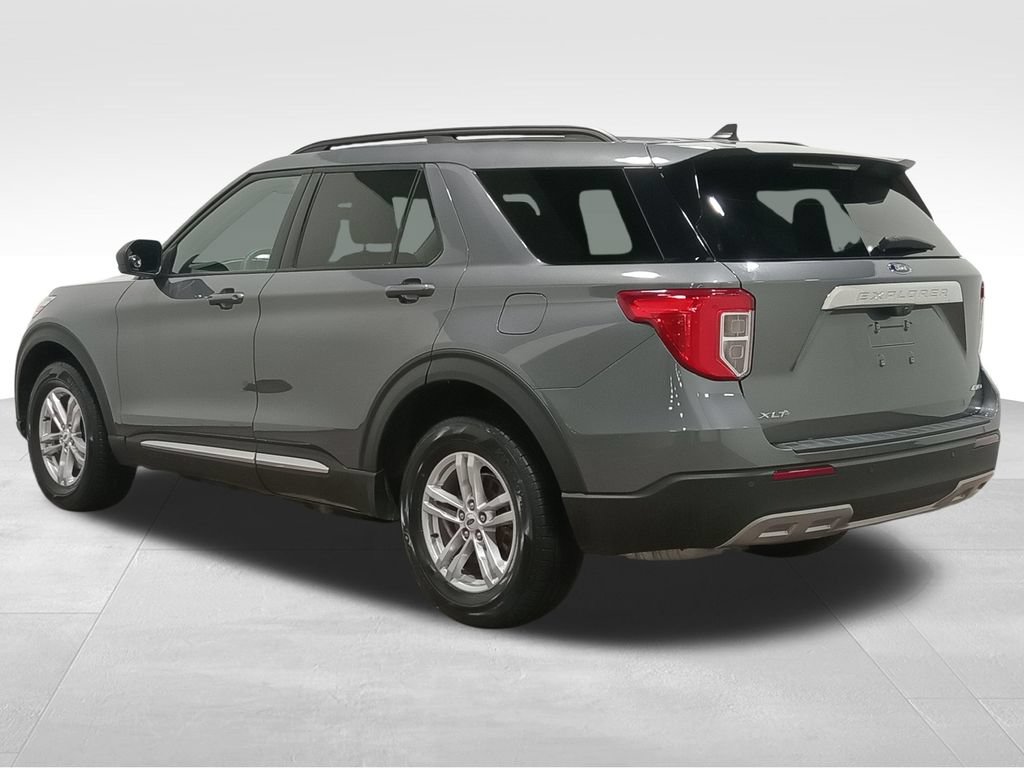 Certified 2023 Ford Explorer XLT w/ Equipment Group 202A AWD/4WD image 7