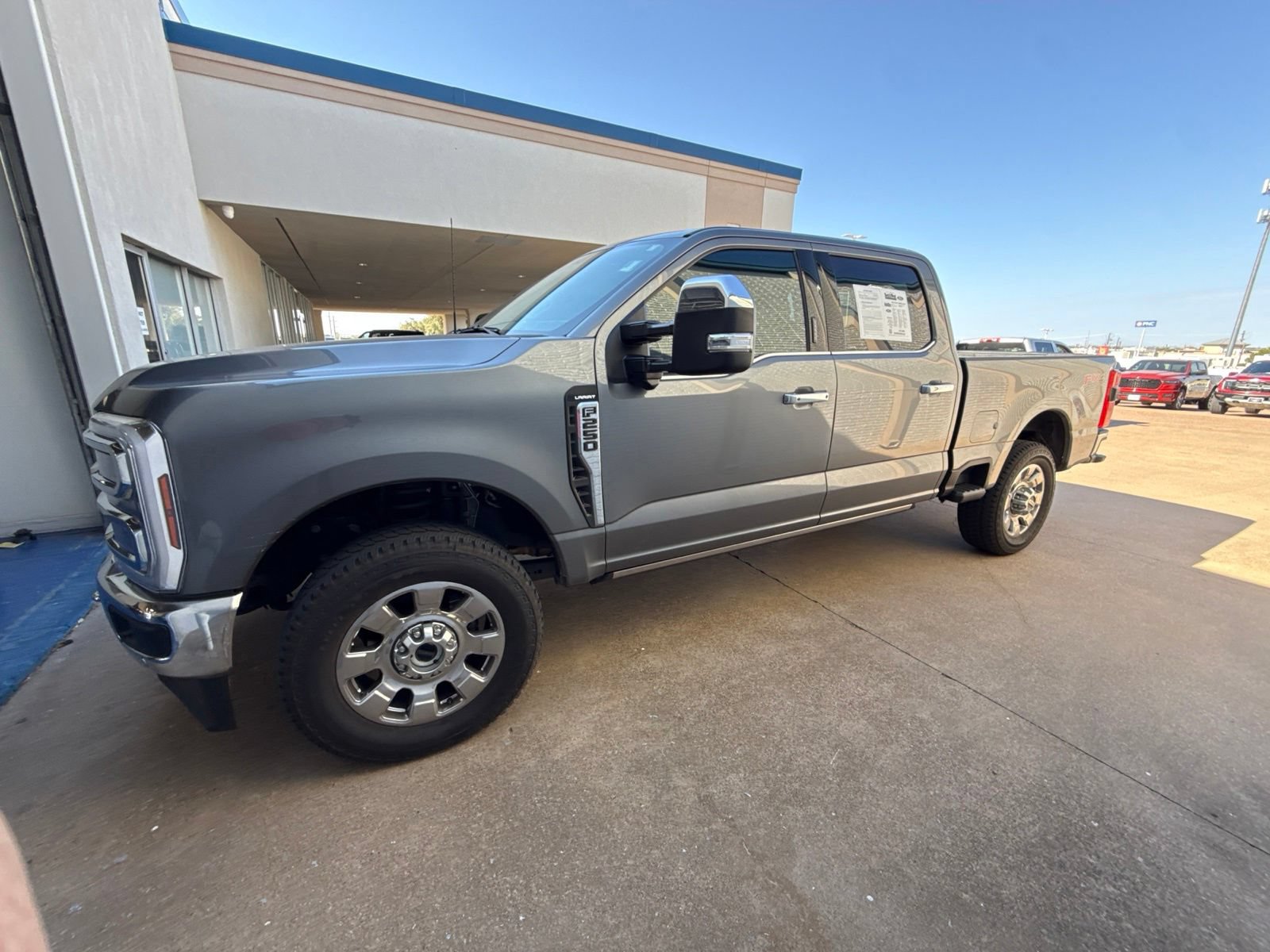Certified 2024 Ford F250 Lariat w/ Lariat Ultimate Package AWD/4WD image 4