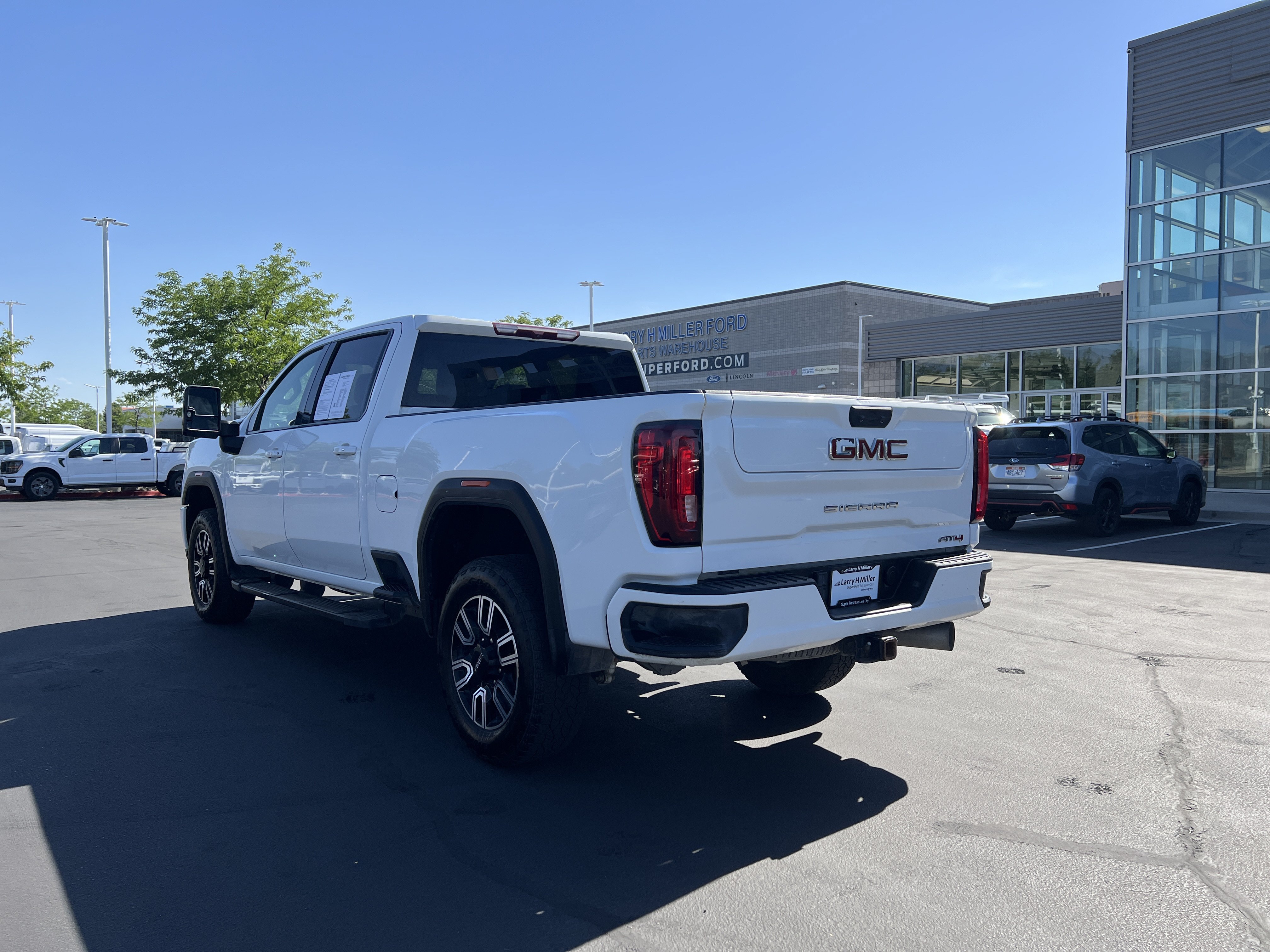 Used 2021 GMC Sierra 3500 AT4 w/ Gooseneck/5TH Wheel Package AWD/4WD image 3