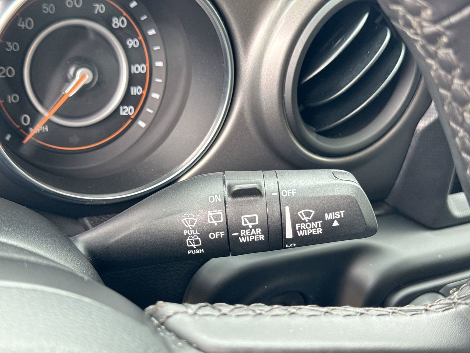 Used 2023 Jeep Wrangler Willys image 27