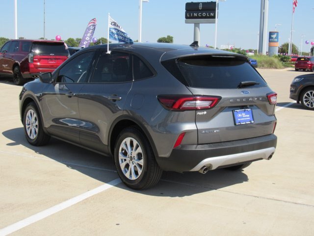 Certified 2025 Ford Escape Active FWD image 6
