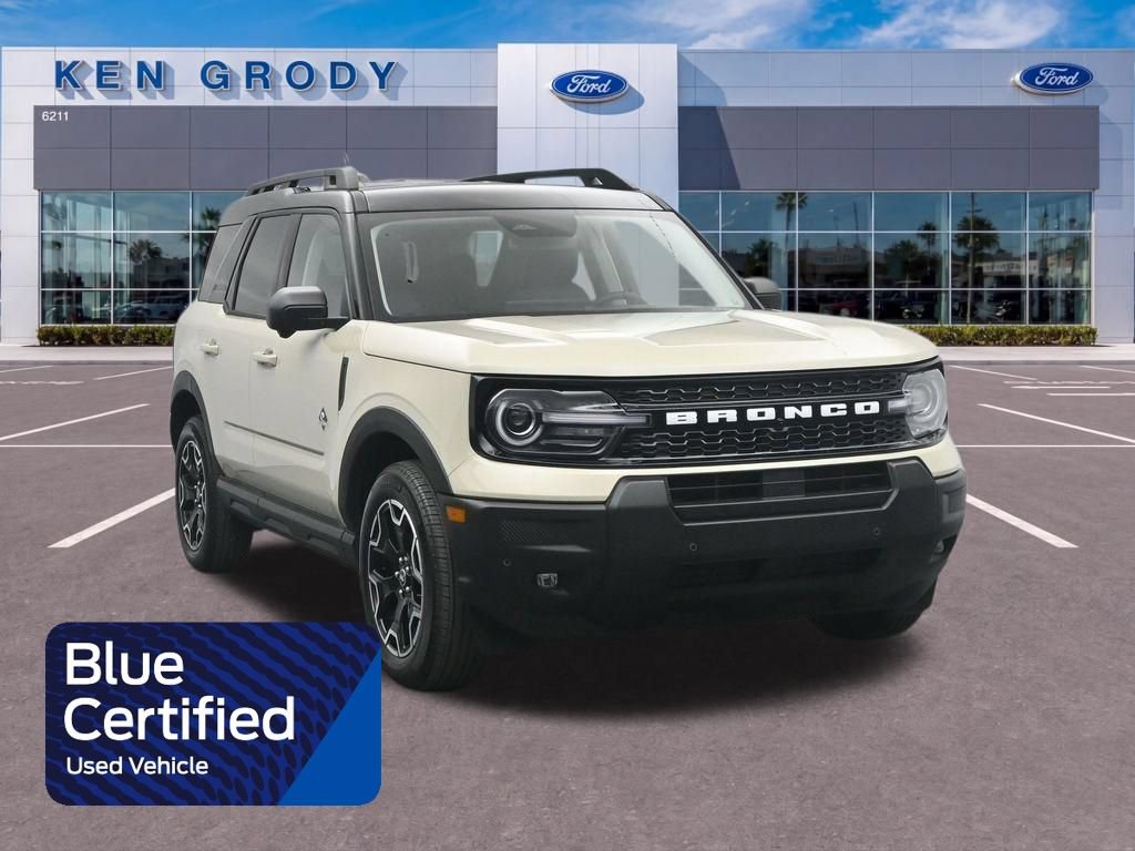 Certified 2025 Ford Bronco Sport Outer Banks w/ Outer Banks Tech Package+ AWD/4WD image 1