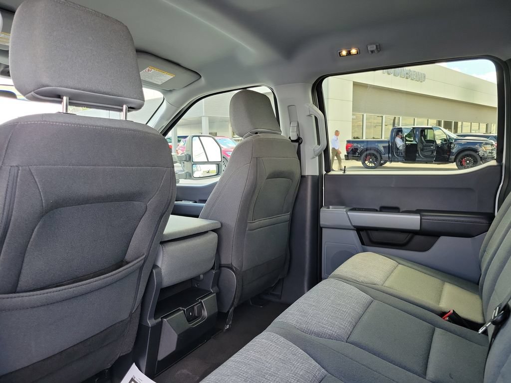 Certified 2025 Ford F250 XLT AWD/4WD image 16