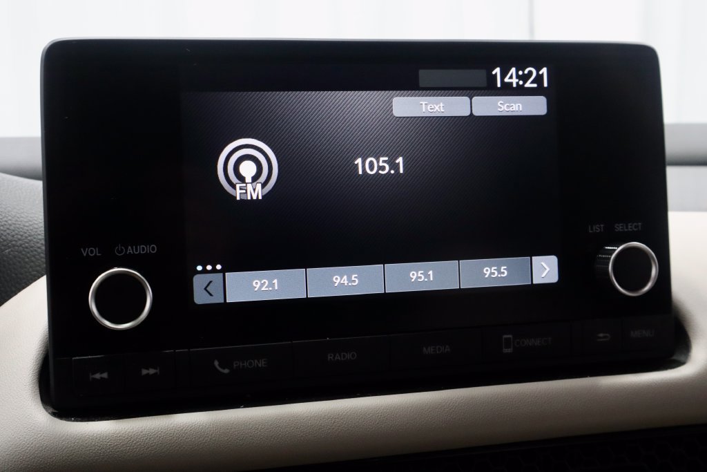 Used 2024 Honda HR-V LX image 3