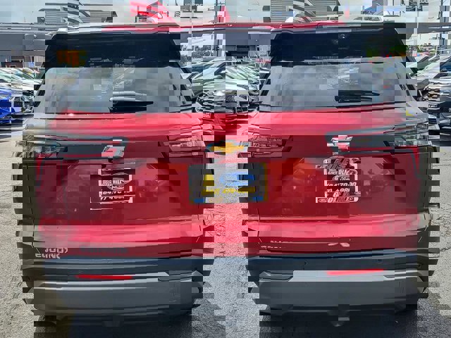 Used 2025 Chevrolet Equinox LT w/ Convenience Package II image 3