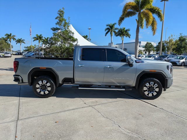 Used 2025 GMC Sierra 2500 Denali w/ Technology Package image 5