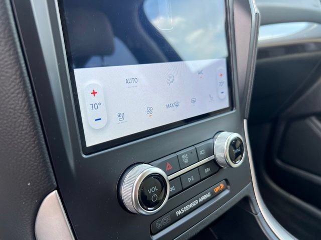 Certified 2024 Ford Edge SEL w/ Convenience Package AWD/4WD image 14