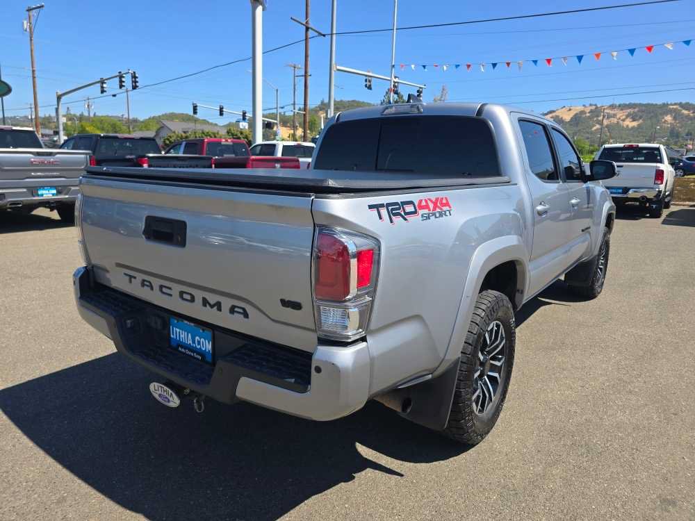Used 2020 Toyota Tacoma TRD Sport w/ Technology Package AWD/4WD image 5