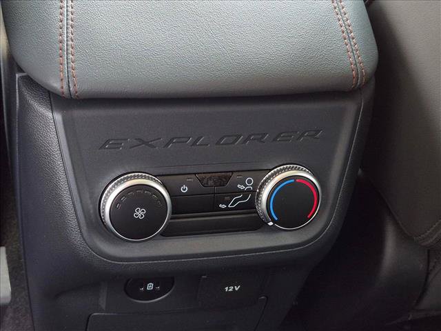 Certified 2025 Ford Explorer Active w/ Active Comfort Package RWD image 16
