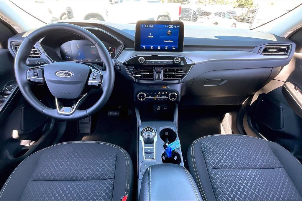 Certified 2024 Ford Escape Active AWD/4WD image 14