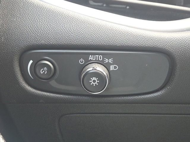 Used 2024 Chevrolet Malibu LT FWD image 24