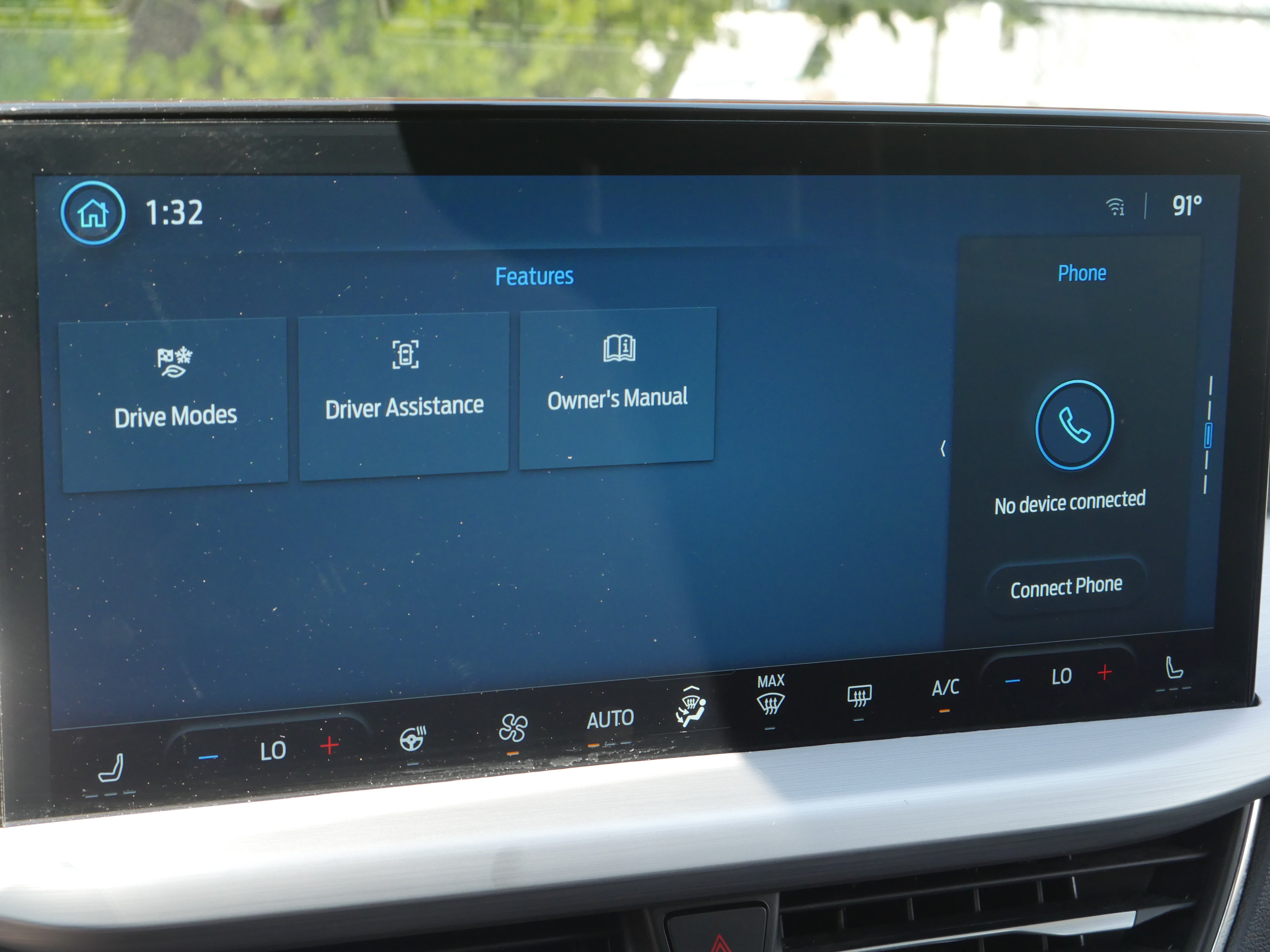 Certified 2025 Ford Escape Platinum AWD/4WD image 10