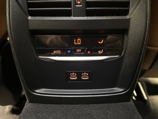 Used 2021 BMW 330i Sedan w/ M Sport Package image 31