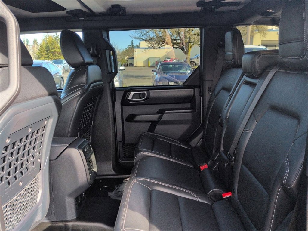 Certified 2025 Ford Bronco Badlands image 24