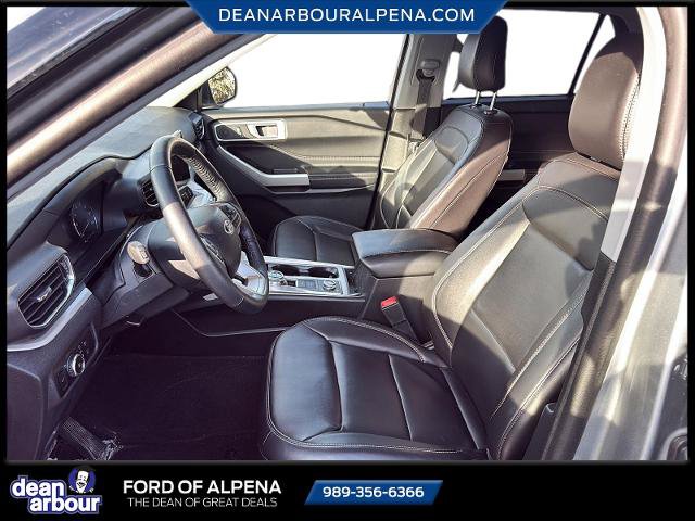 Certified 2023 Ford Explorer XLT w/ Equipment Group 202A AWD/4WD image 8