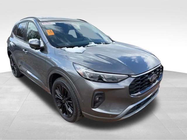 Certified 2024 Ford Escape ST-Line Elite w/ Premium Technology Package image 4