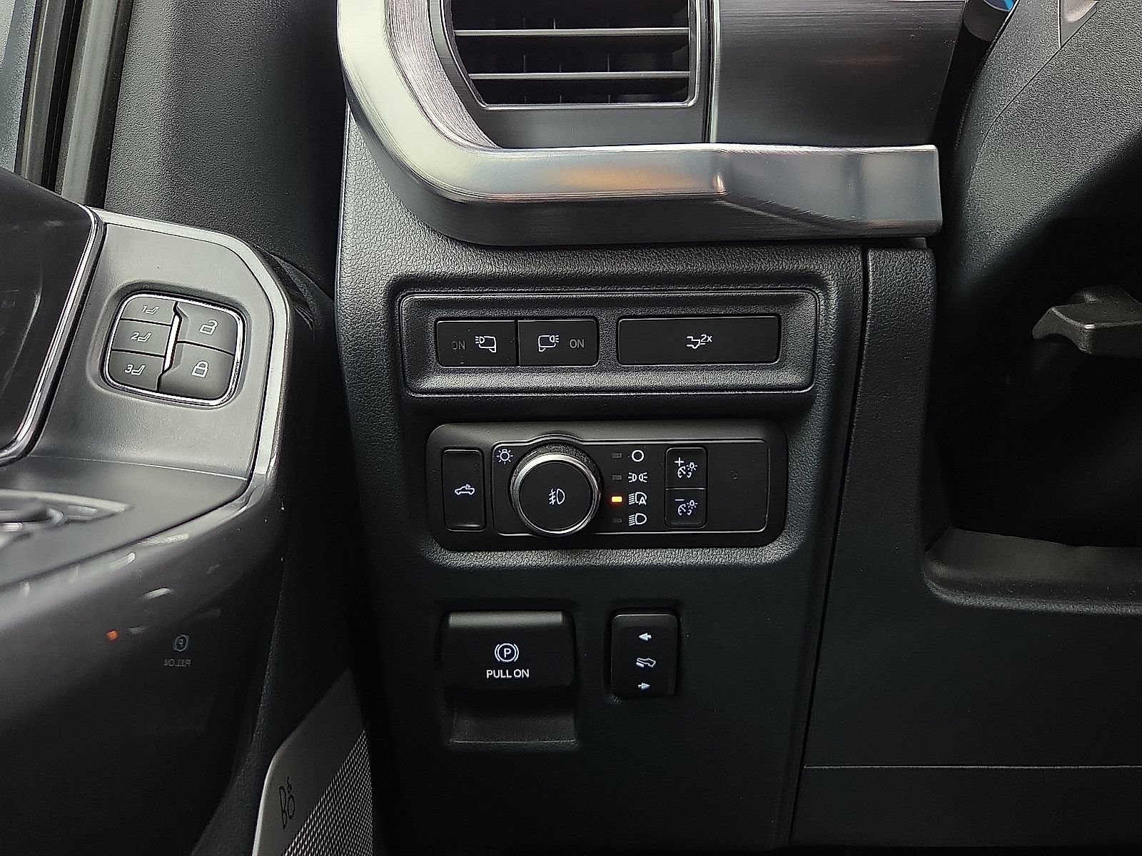 Certified 2022 Ford F150 Lariat AWD/4WD image 20