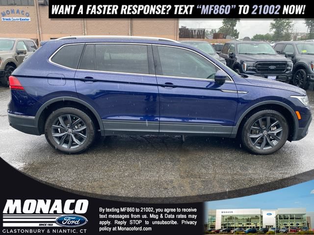 Used 2024 Volkswagen Tiguan SE w/ Panoramic Sunroof Package AWD/4WD image 9