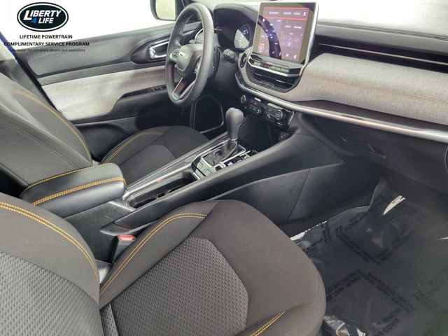 Used 2022 Jeep Compass Sport image 19