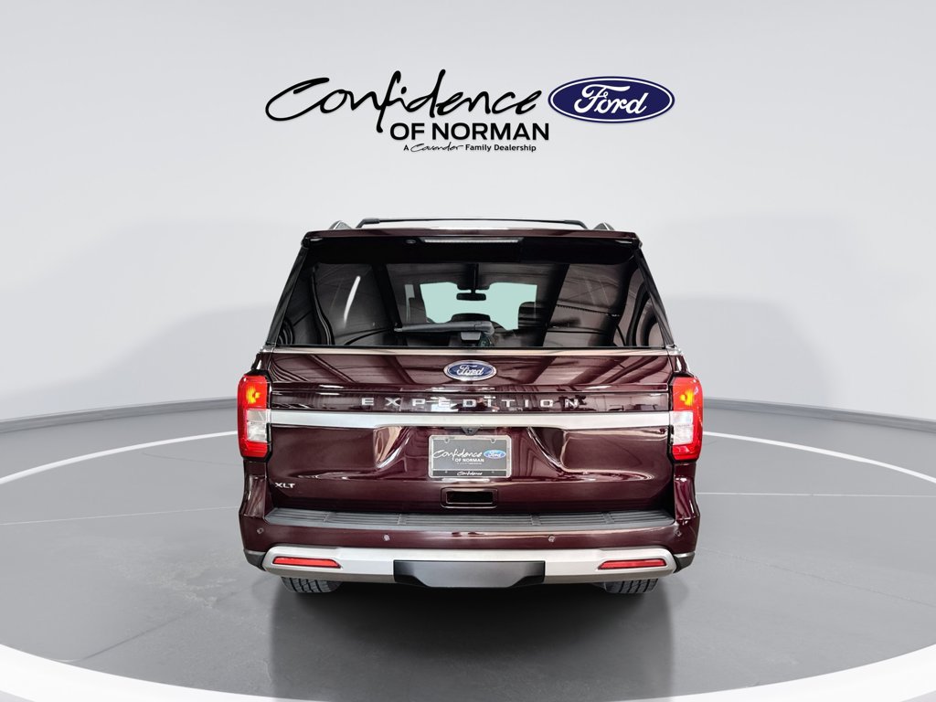 Certified 2024 Ford Expedition XLT RWD image 7