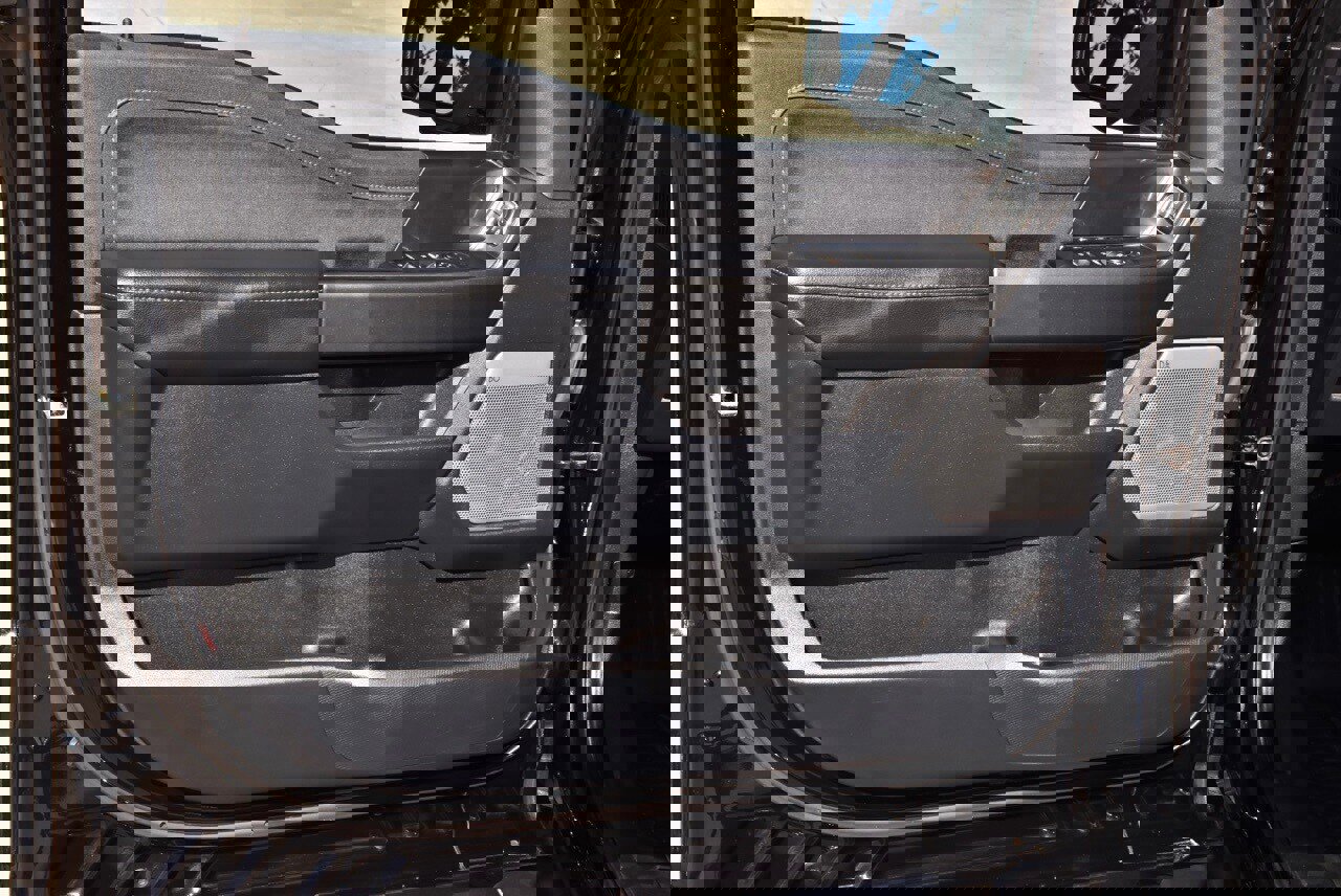 Certified 2023 Ford F150 Lariat w/ Equipment Group 502A High image 38