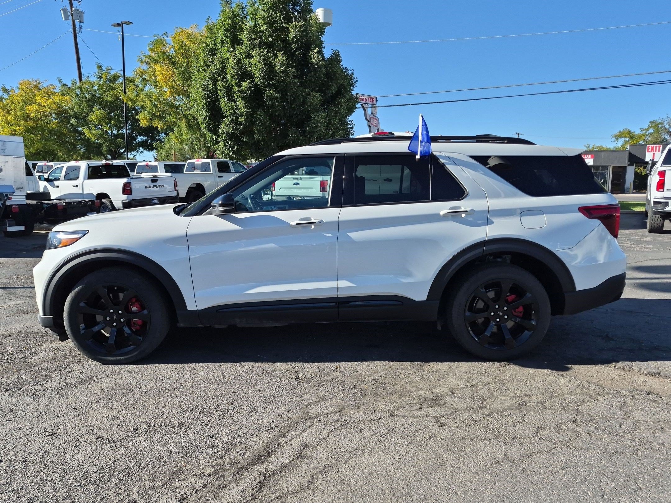 Certified 2023 Ford Explorer ST w/ Technology Package AWD/4WD image 10