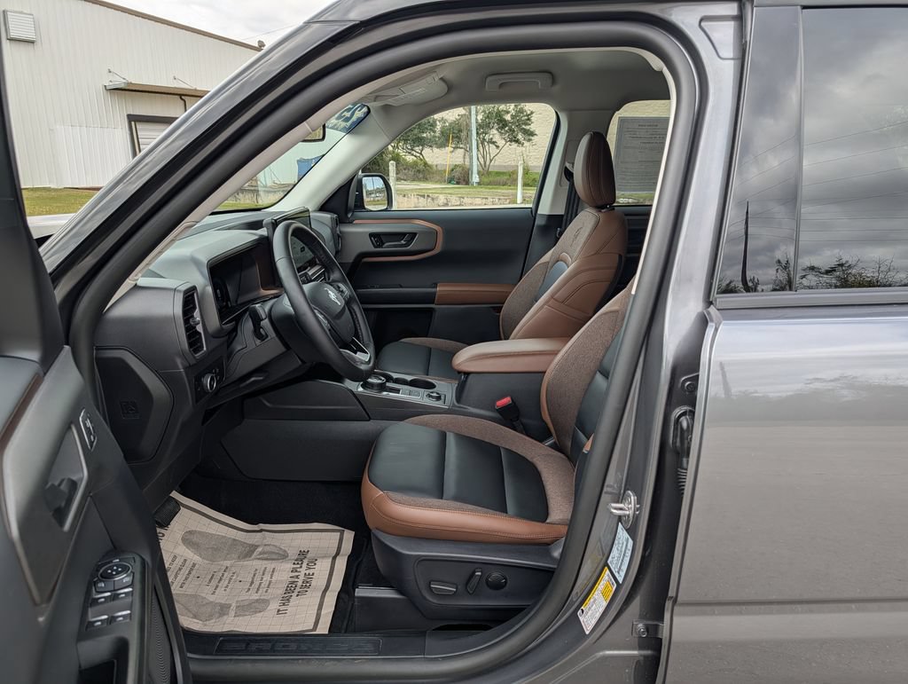 Certified 2025 Ford Bronco Sport Outer Banks w/ Outer Banks Tech Package+ AWD/4WD image 21
