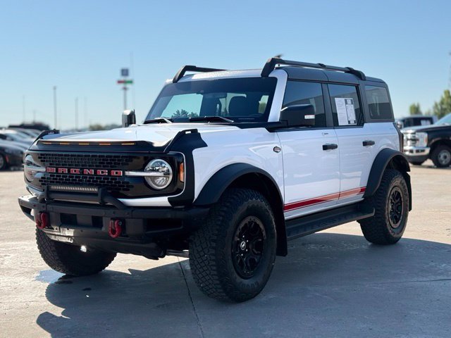 Certified 2023 Ford Bronco Wildtrak AWD/4WD image 3