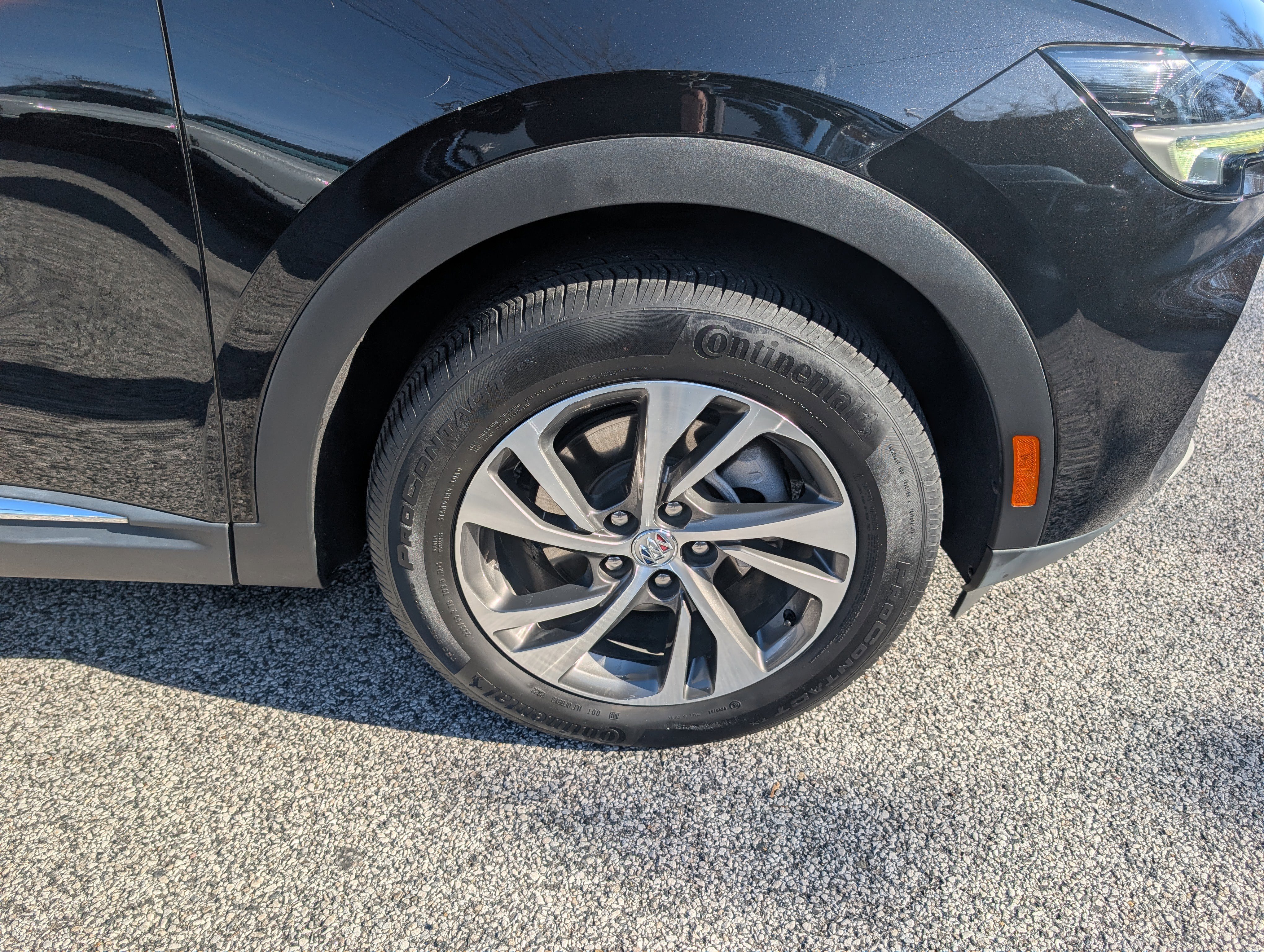 Used 2022 Buick Envision Essence w/ Technology Package I image 11