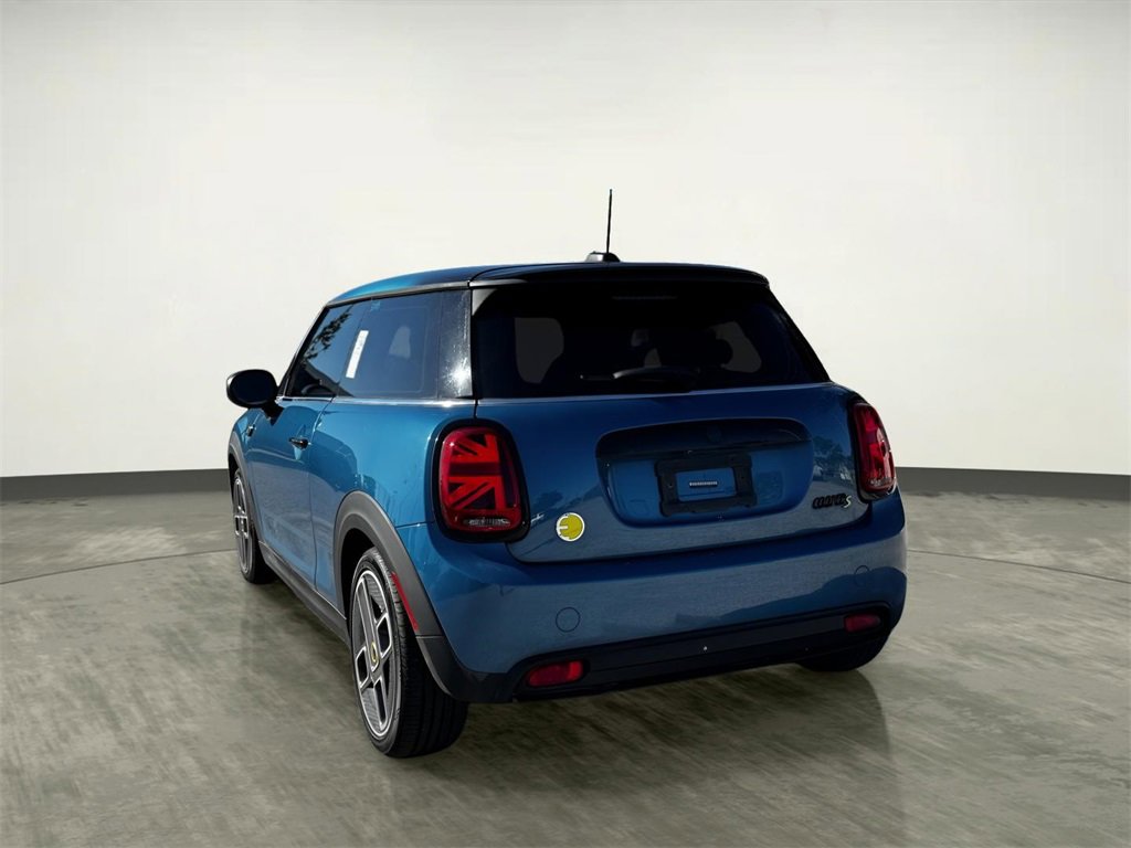 Used 2022 MINI Cooper SE image 5