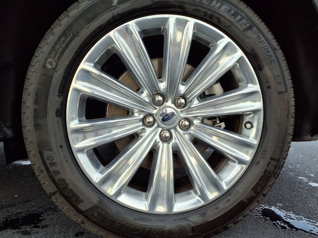 Certified 2022 Ford Explorer Limited w/ Hybrid Equipment Group 310A AWD/4WD image 32