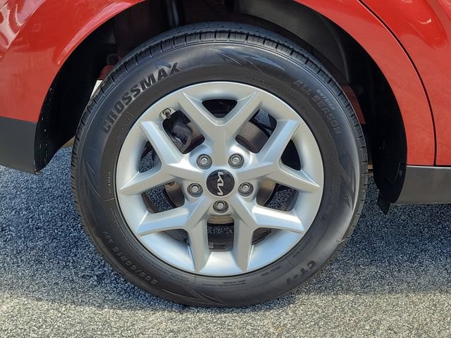 Used 2024 Kia Soul LX w/ Option Group 015 FWD image 6